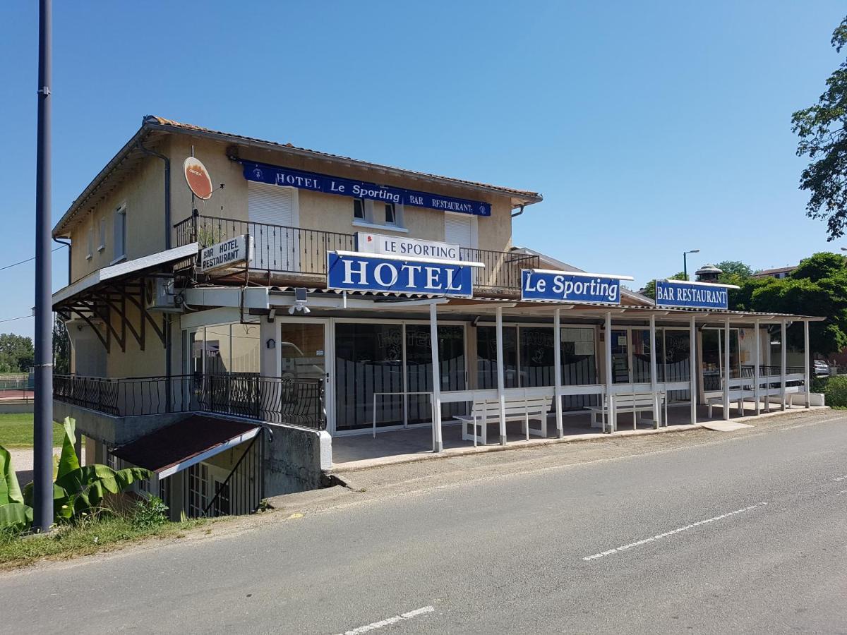 Le Sporting Hotel Beaumont-sur-Leze Bagian luar foto