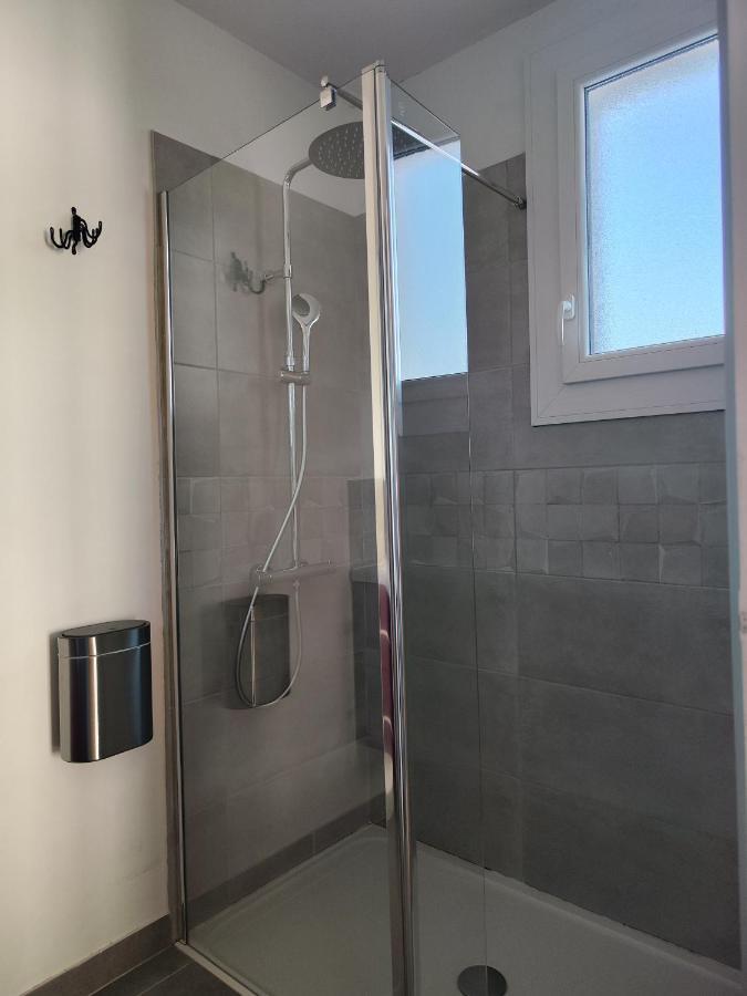 Le Sporting Hotel Beaumont-sur-Leze Bagian luar foto